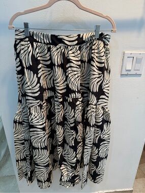 Black & White Printed Tiered Women's Skirt